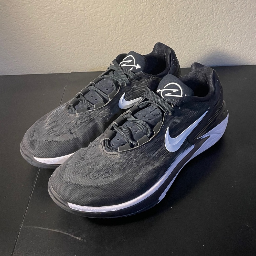 GT Cut 2.0 size 11 men black and white